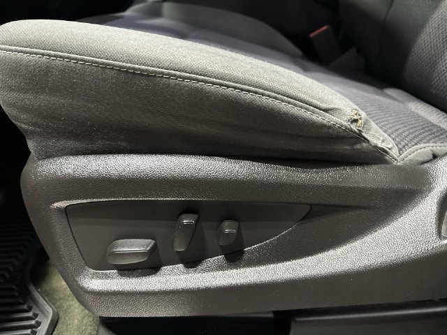 Used 2016 Red Chevrolet LT image 18