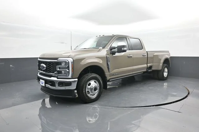 New 2026 Marsh Gray Ford F-350® King Ranch® image 4