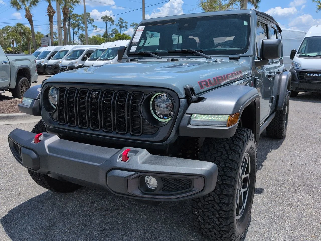 Used 2024 Anvil Clear Coat Jeep Rubicon image 9