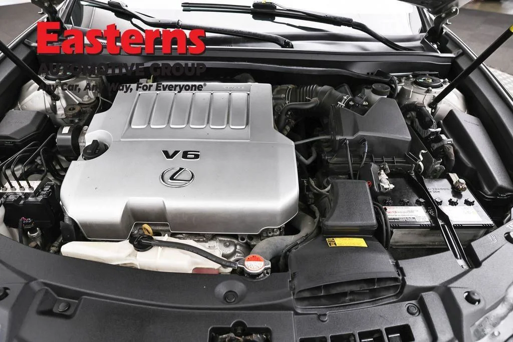 Used 2016 Silver Lexus 350 image 9