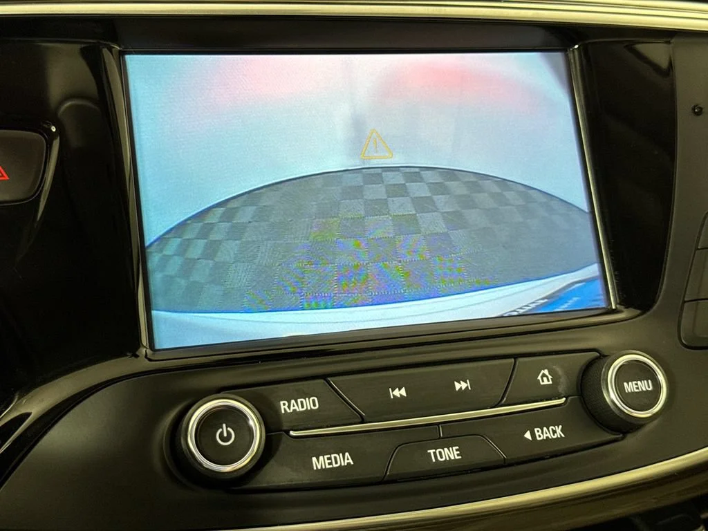 Used 2020 SUMMIT WHITE Buick Premium image 26