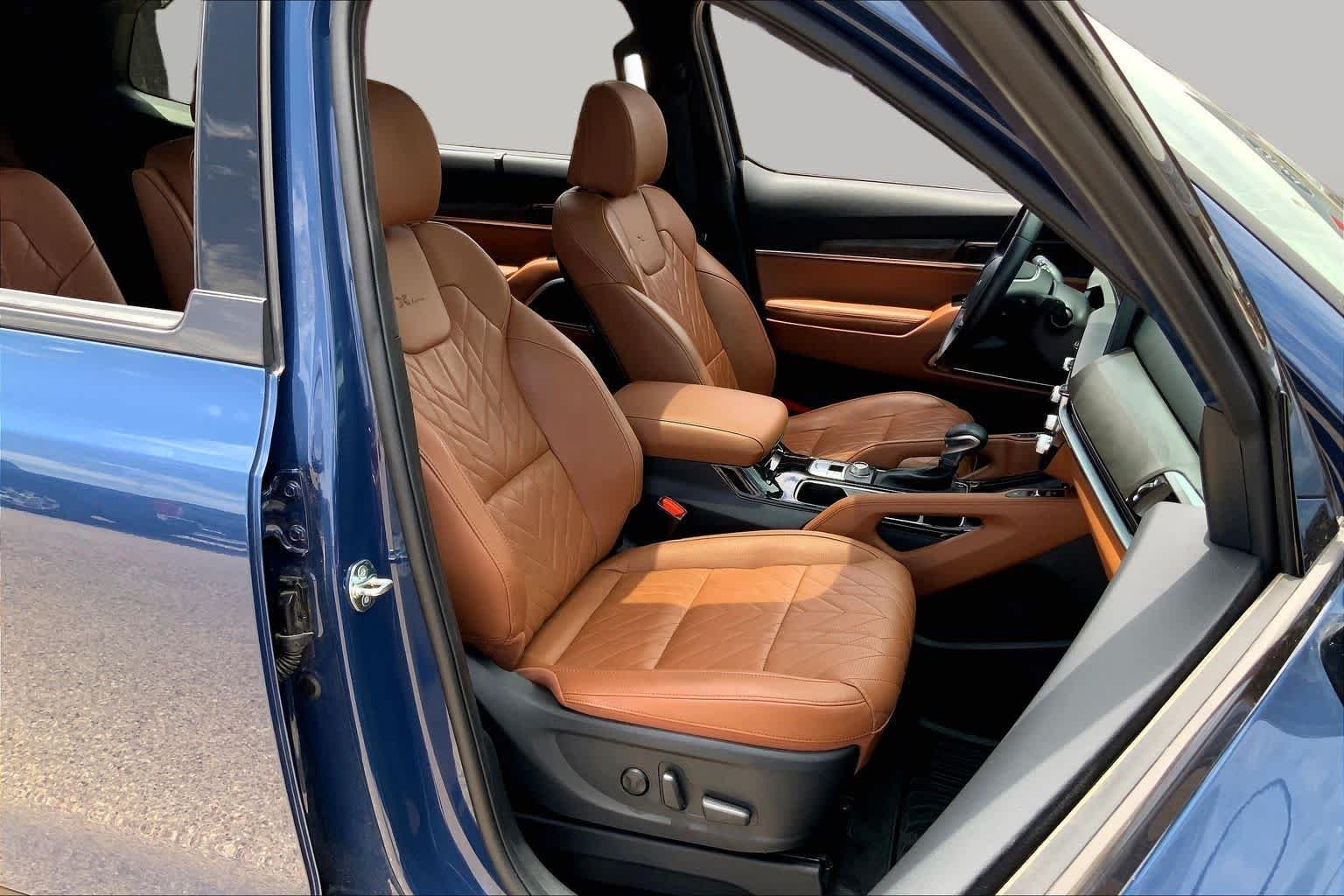 Used 2025 Midnight Lake Blue Kia SX-Prestige X-Line image 9