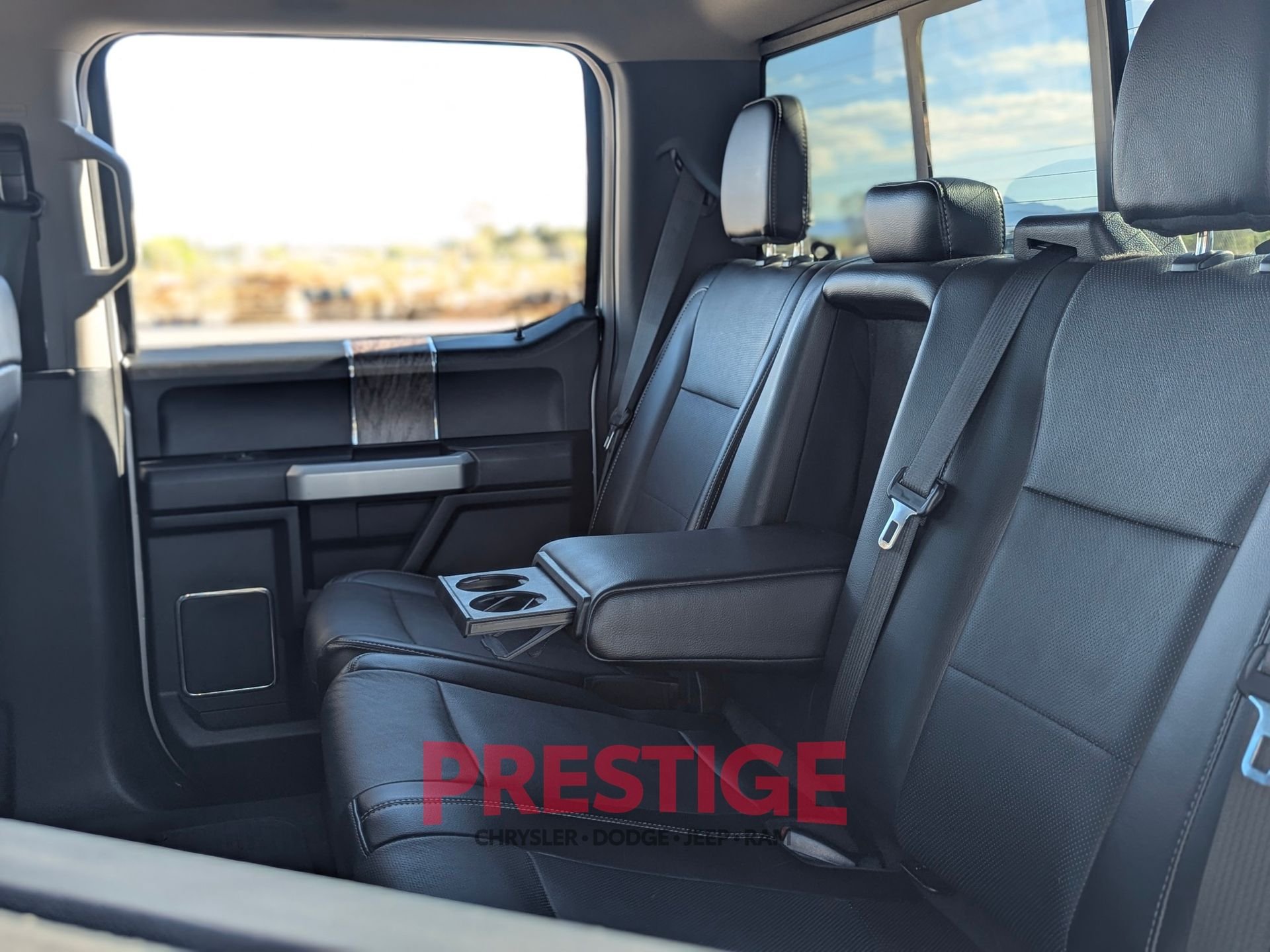 Used 2017 Silver Ford Lariat image 29