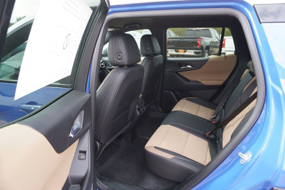 New 2025 Reef Blue Metallic Chevrolet ACTIV image 11