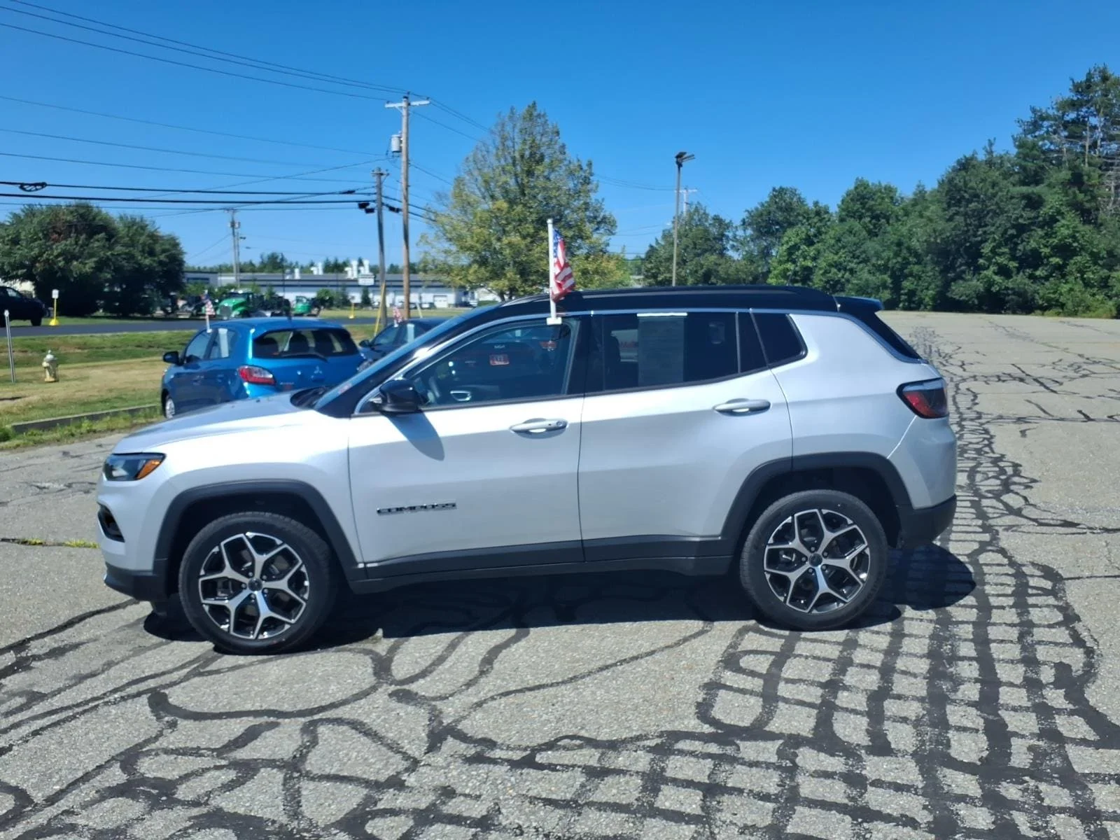 Used 2025 Silver Jeep Limited image 6