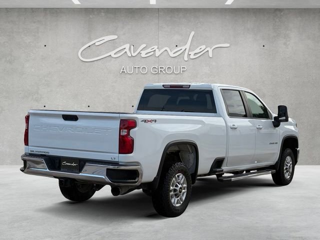 Used 2024 Summit White Chevrolet LT image 16