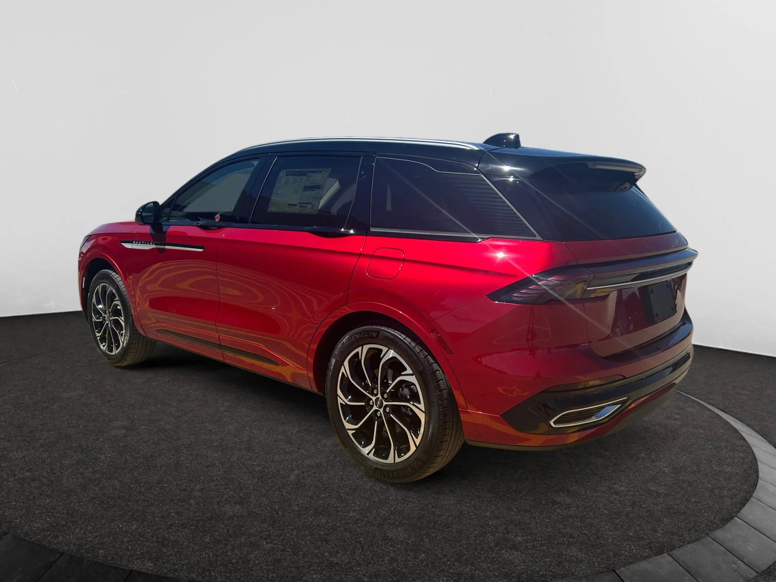 New 2026 Red Carpet Metallic Tinted Clearcoat Lincoln Reserve image 3