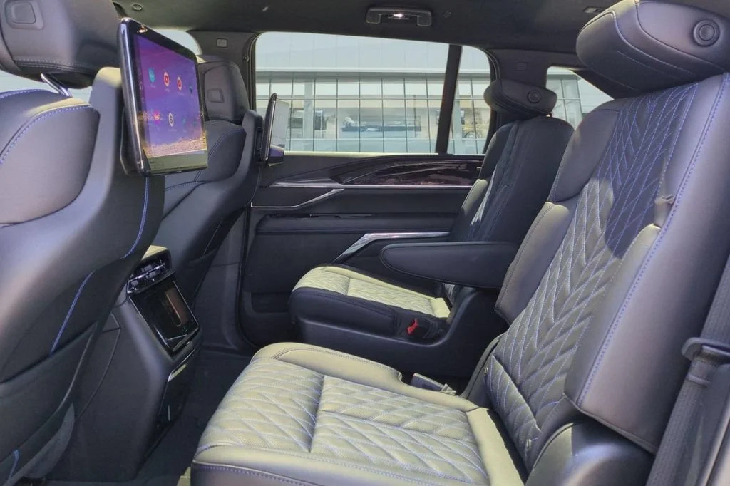 2026 Cadillac Escalade IQ Sport - Photo 30