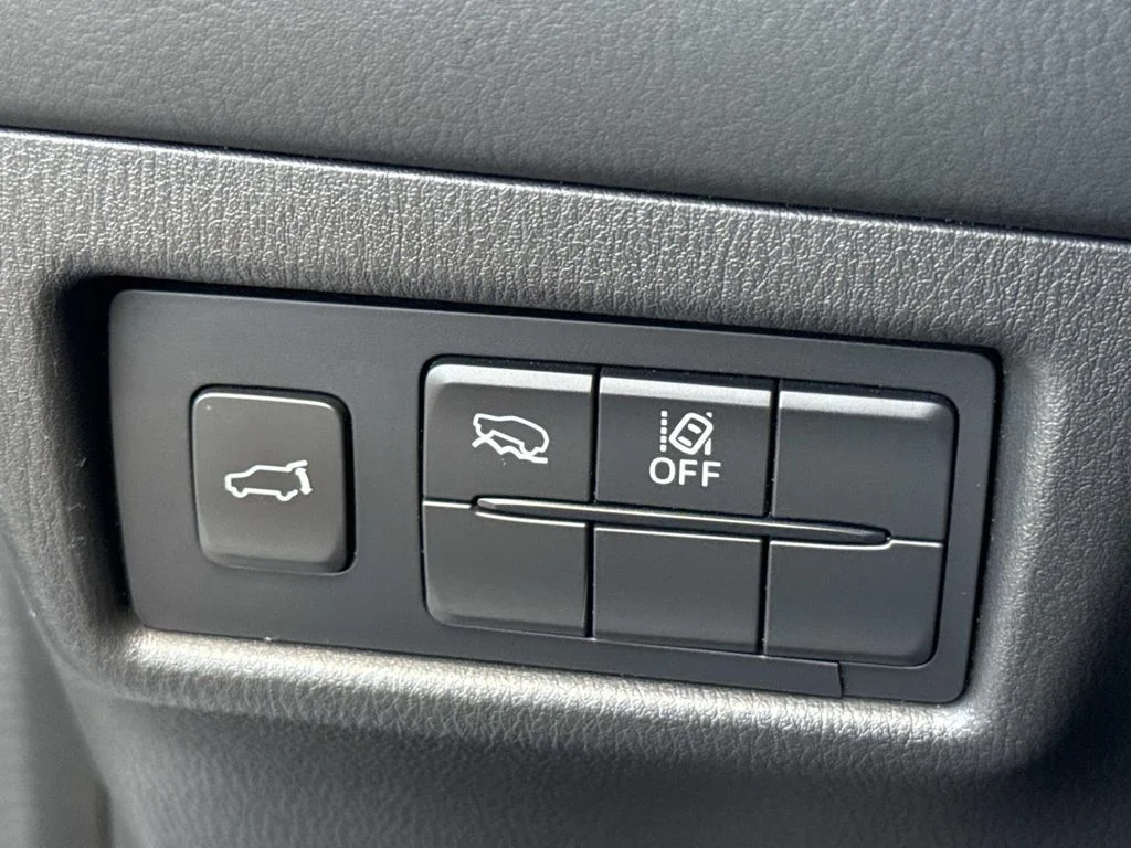Used 2021 Silver Mazda Grand Touring image 43