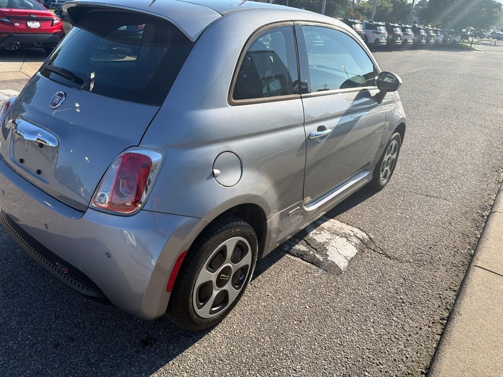 Used 2015 Silver FIAT Battery Electric image 7
