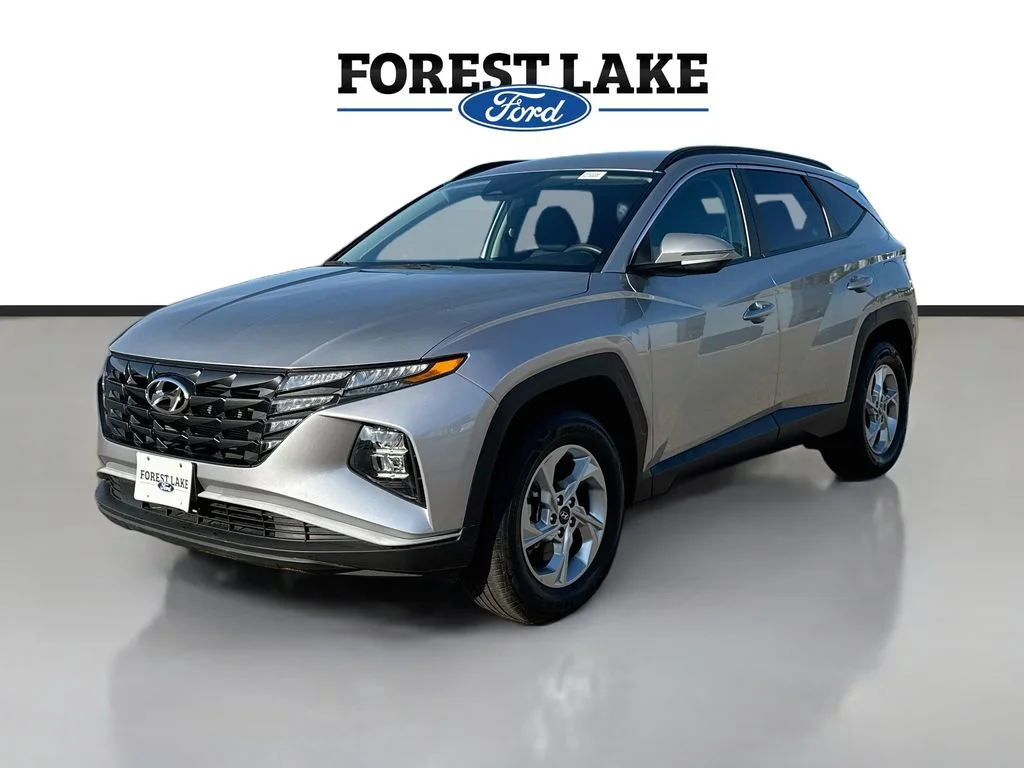 Used 2023 Shimmering Silver Hyundai SEL image 3