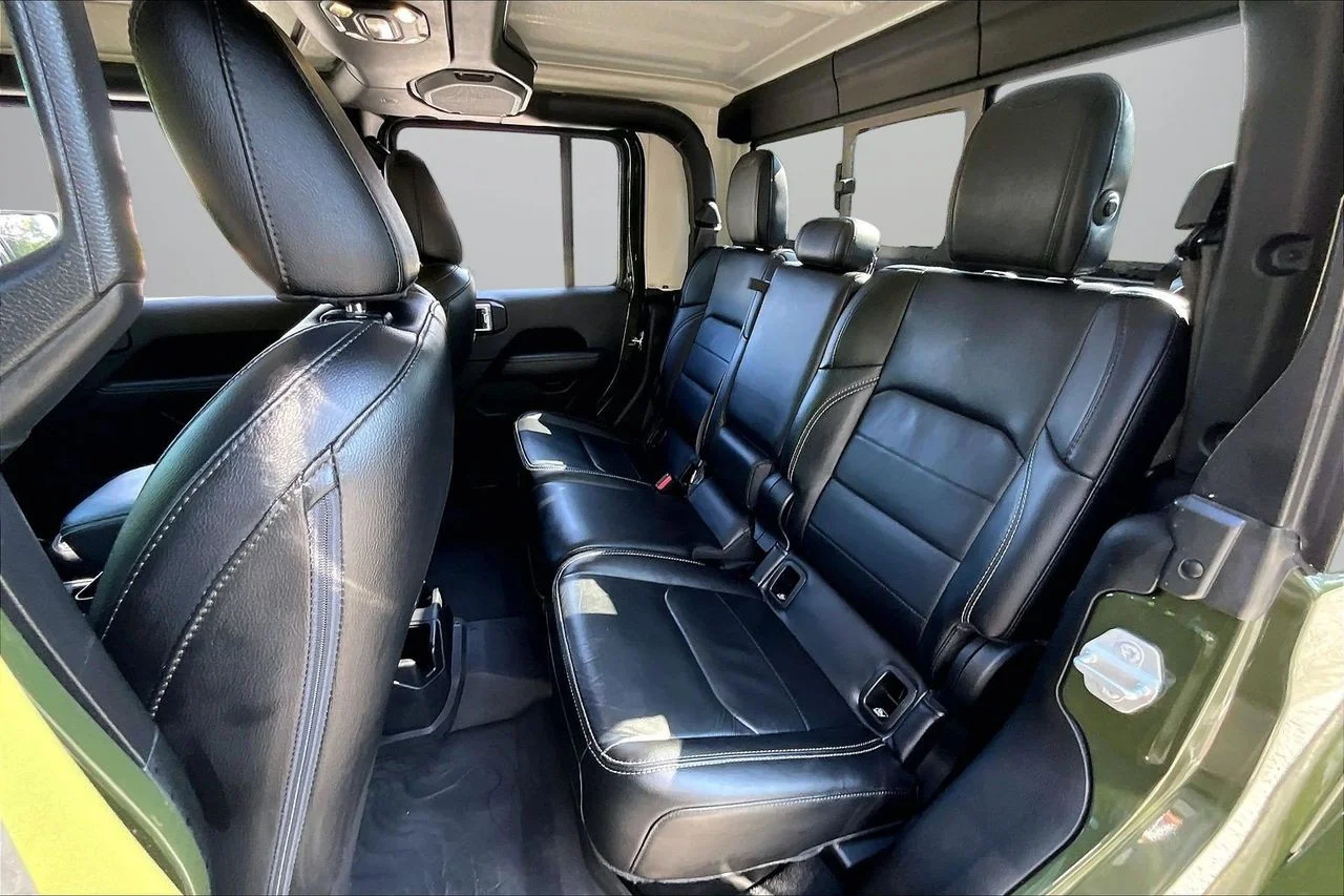 Used 2022 Green Jeep Overland image 22