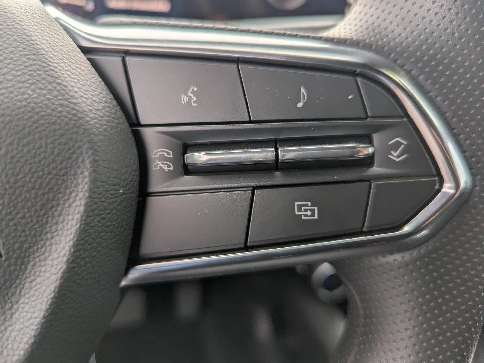 2026 Chevrolet Equinox EV 1LT - Photo 38