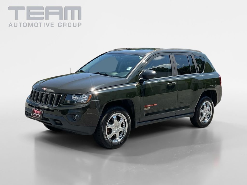 Used 2016 Green Jeep Sport image 3