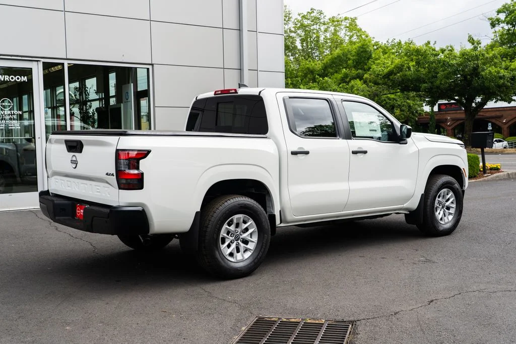 New 2026 Glacier White Nissan Crew Cab S image 6