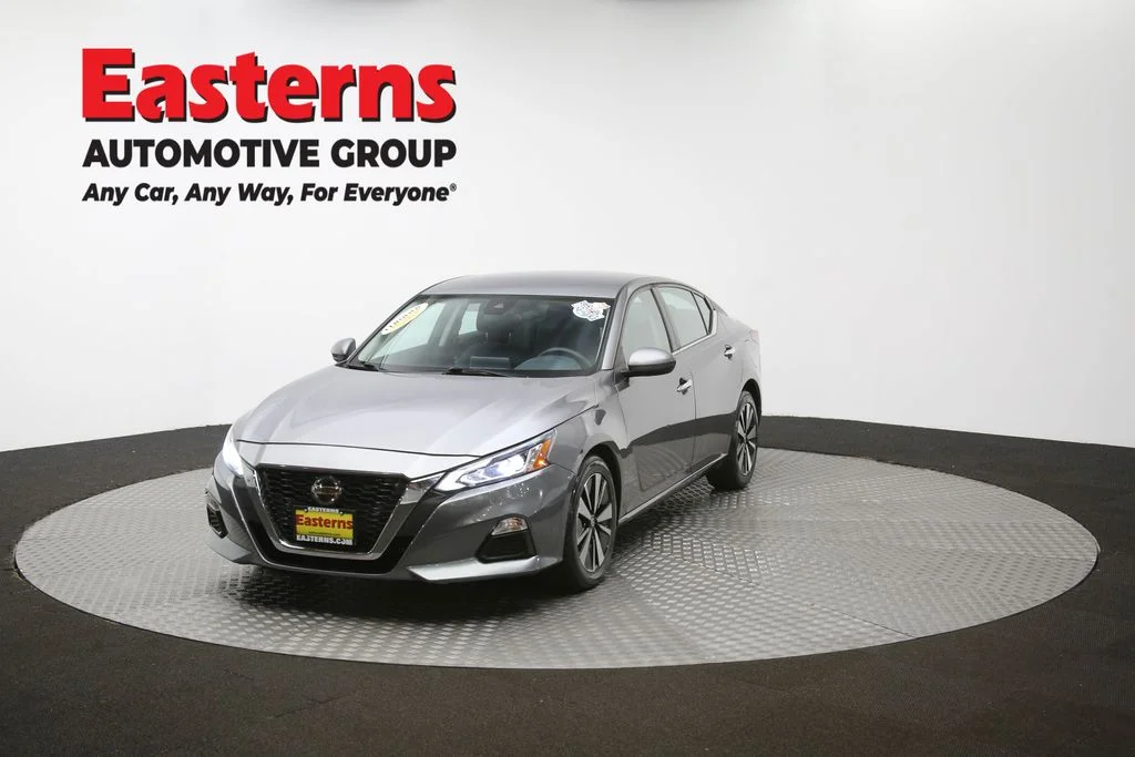 Used 2022 Gray Nissan 2.5 SV image 51