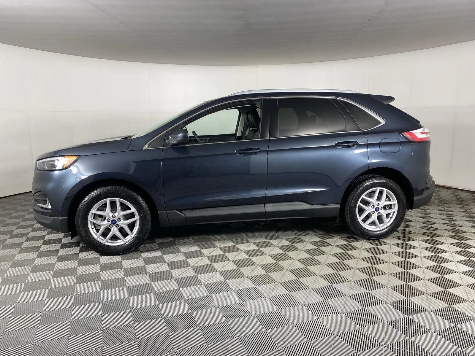 Used 2022 Stone Blue Ford SEL image 12