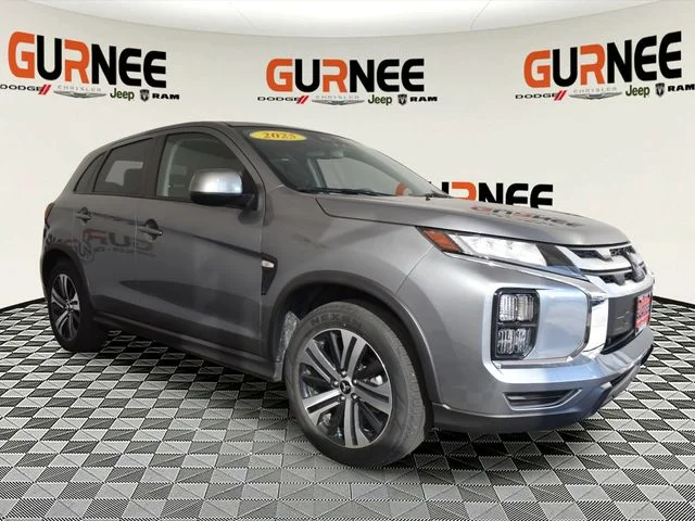 Used 2025 Gray Mitsubishi 2.0 ES image 11