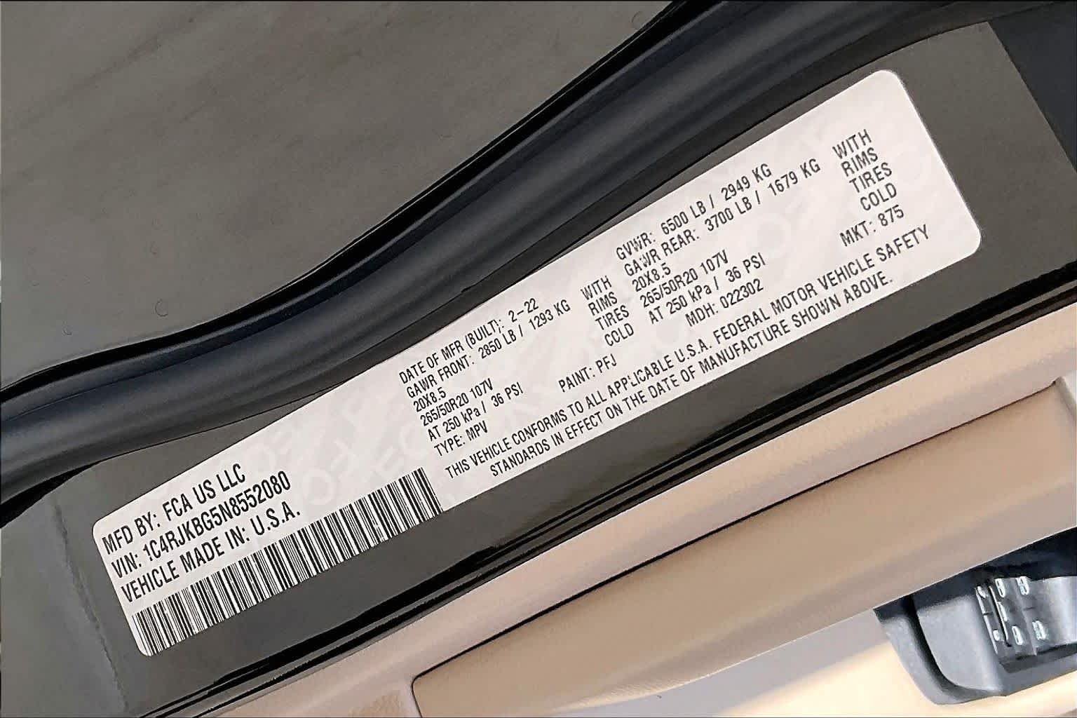 Used 2022 Rocky Mountain Pearlcoat Jeep Limited image 34