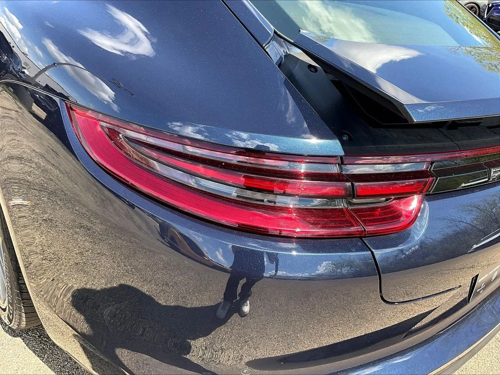 Used 2020  Porsche 4S image 23