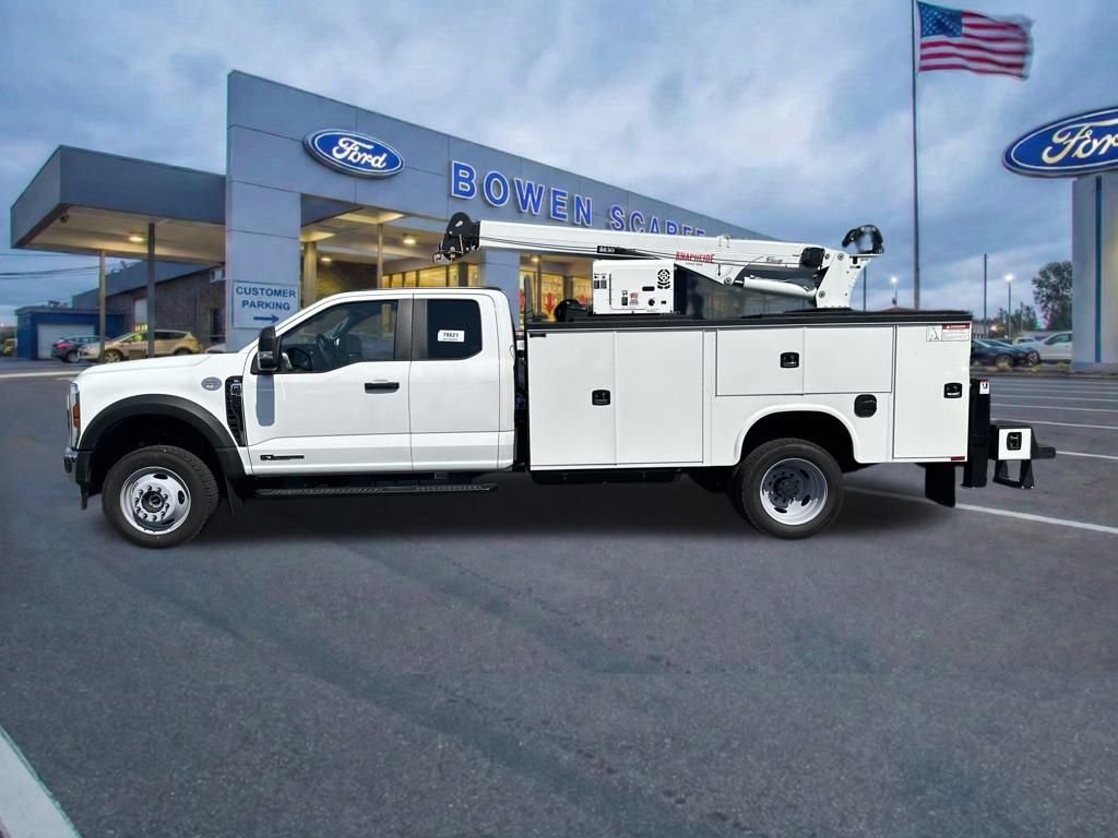 2025 Ford F-550 Super Duty Chassis Cab XL - Photo 2