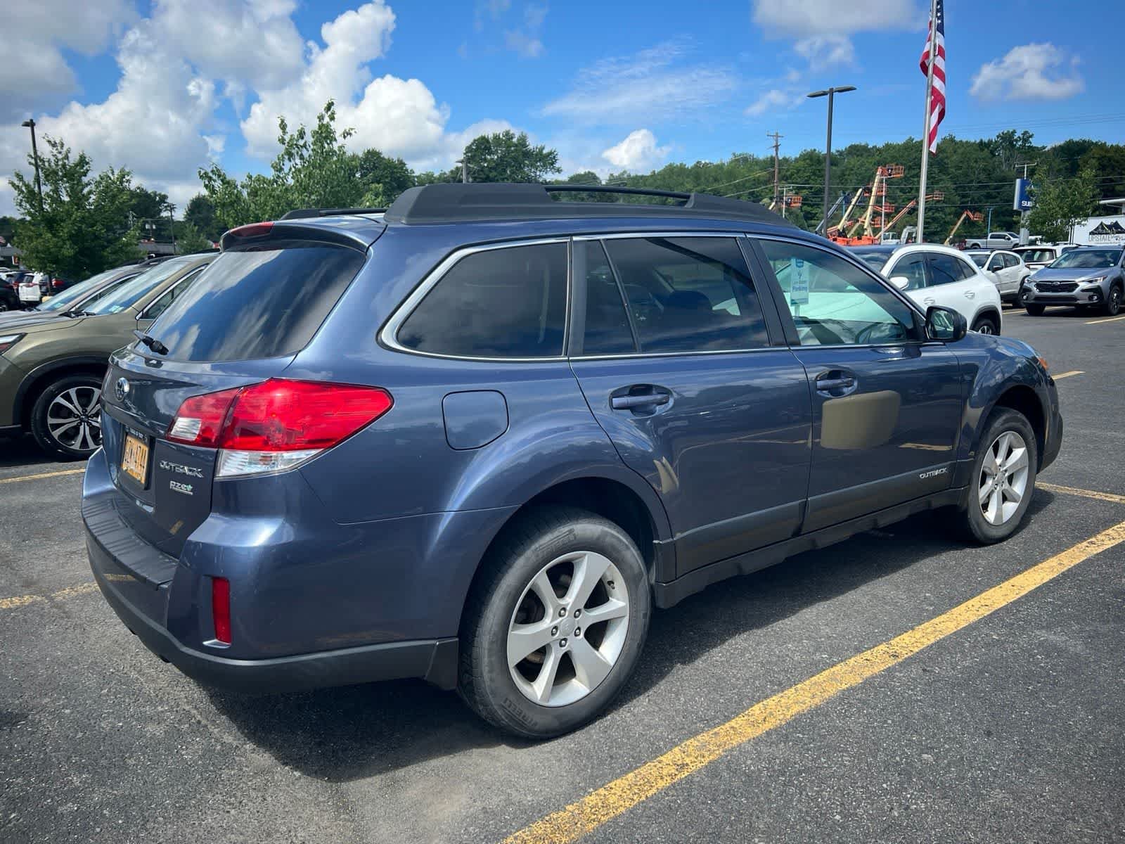 Used 2013 Twilight Blue Metallic Subaru 2.5i Premium image 3