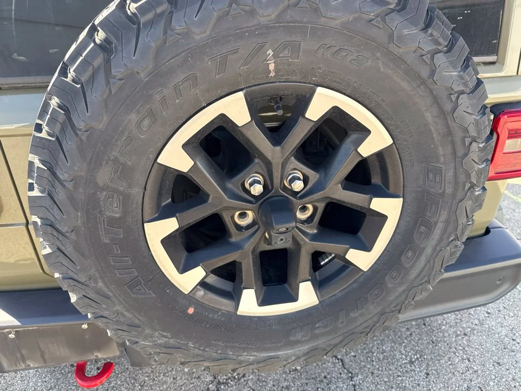Used 2026 Green Jeep Rubicon image 15