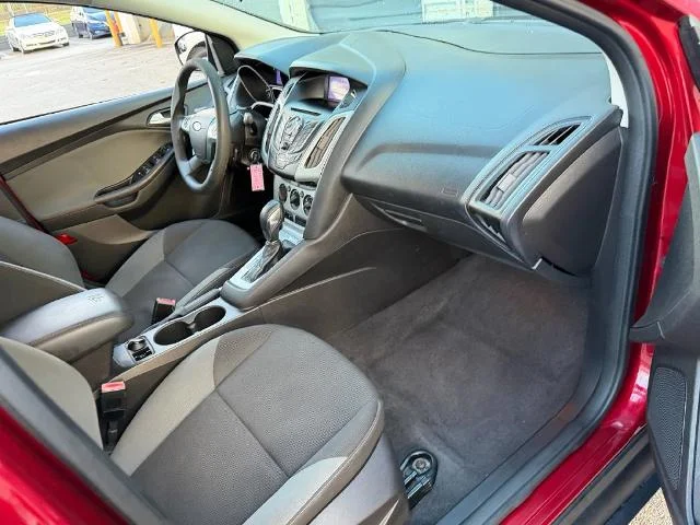 Used 2013 Ruby Red Metallic Ford SE image 43