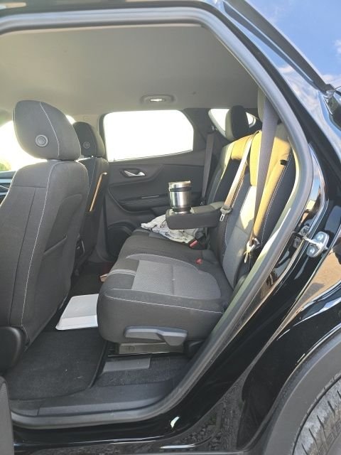 Used 2025 Black Chevrolet LT image 6