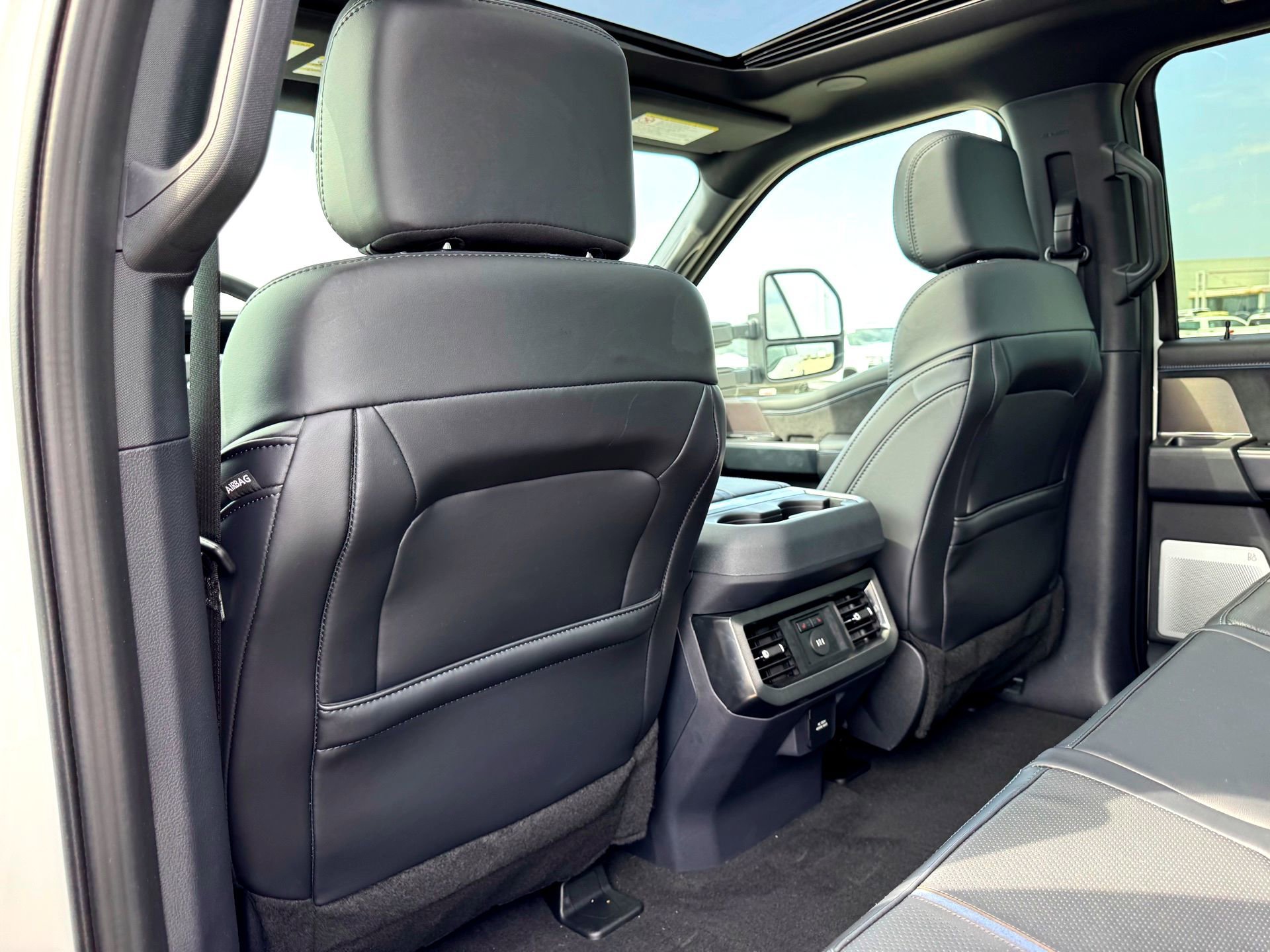 2026 Ford F-250 Super Duty Platinum - Photo 18