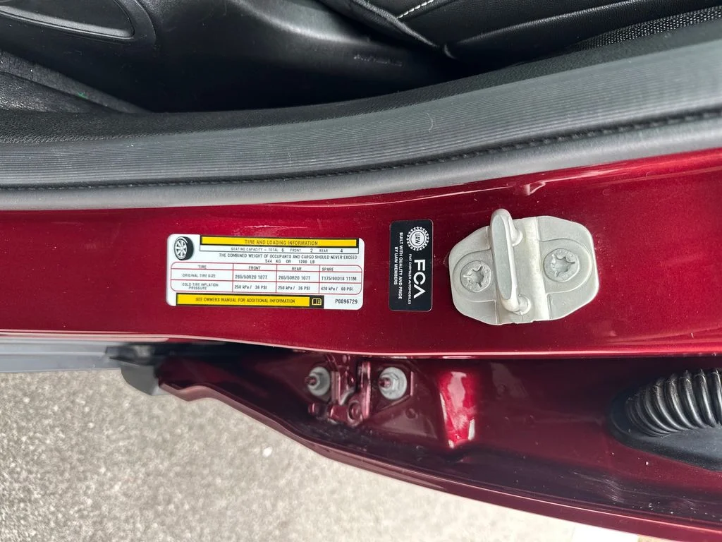 Used 2023 Red Jeep Altitude X image 30