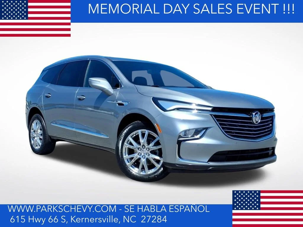 2023 Buick Enclave Essence's photo