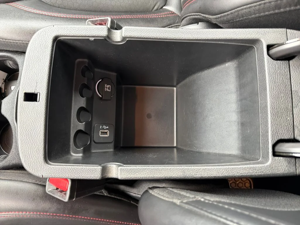 Used 2020 Silver Jeep Trailhawk image 24