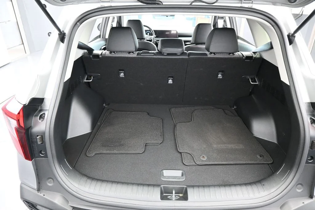 Used 2024 Steel Gray Kia S image 40
