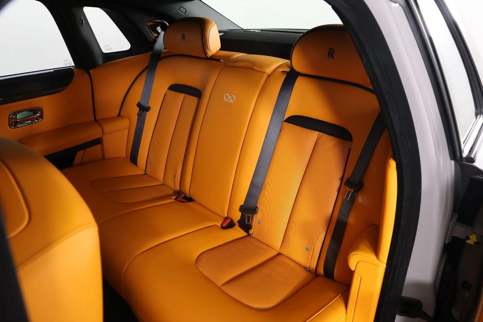 New 2026 Grey Rolls-Royce Black Badge image 36