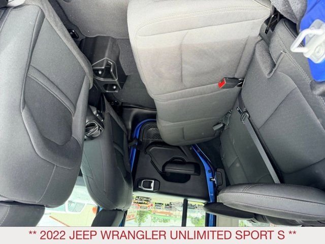Used 2022 Blue Jeep Unlimited Sport S image 10