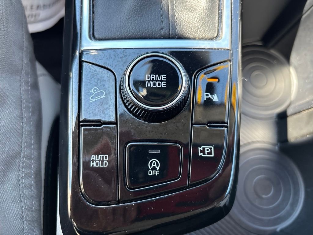 Used 2023 Black Kia EX image 30