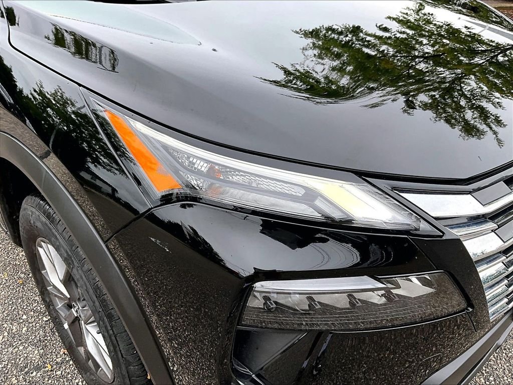 Used 2026 Black Nissan SV image 32