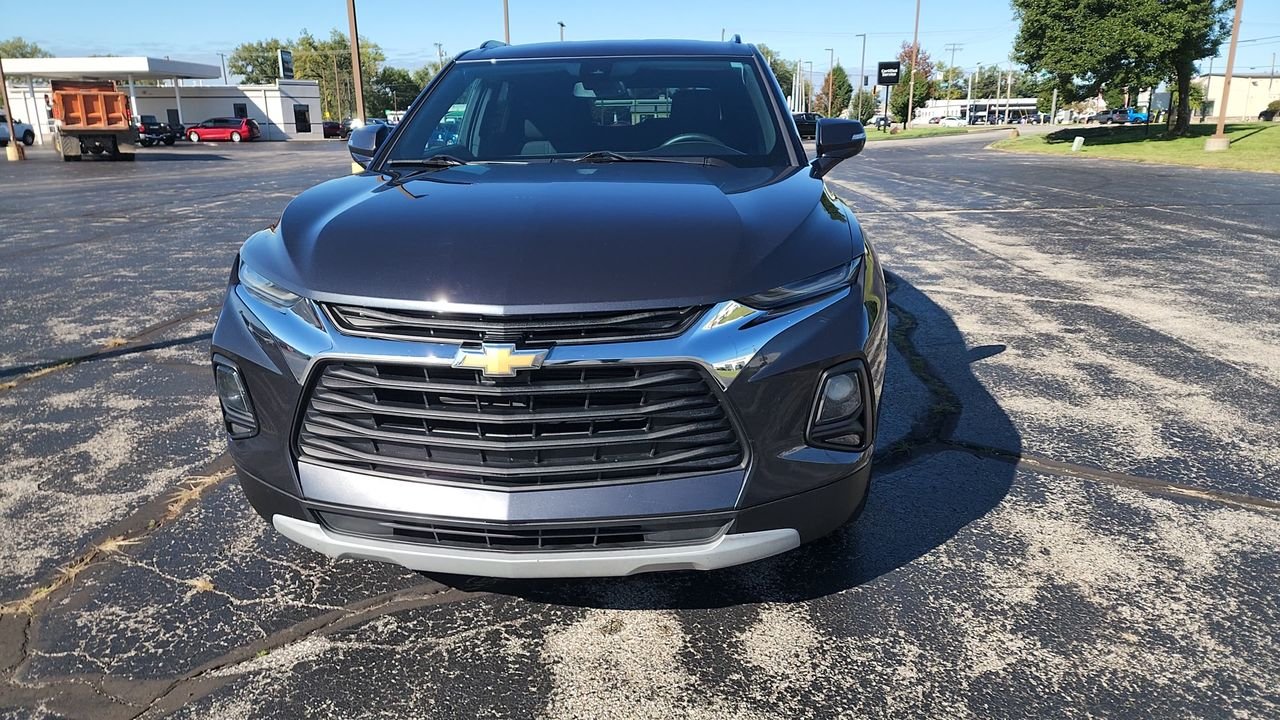 Used 2022 Gray Chevrolet LT image 3