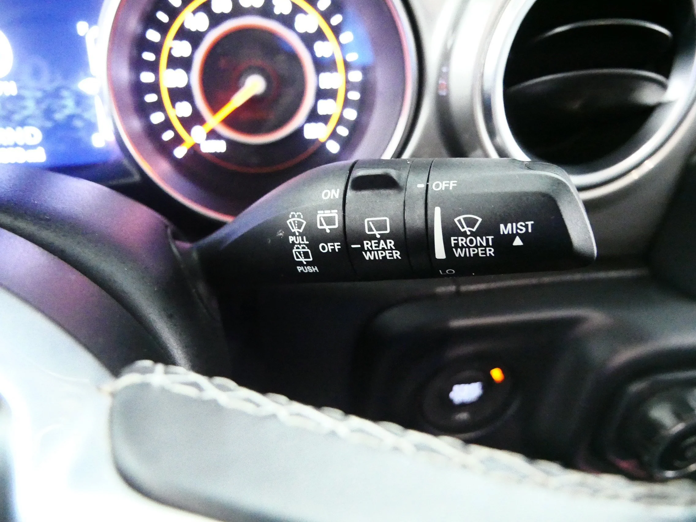 Used 2019 Black Clearcoat Jeep Sahara image 32