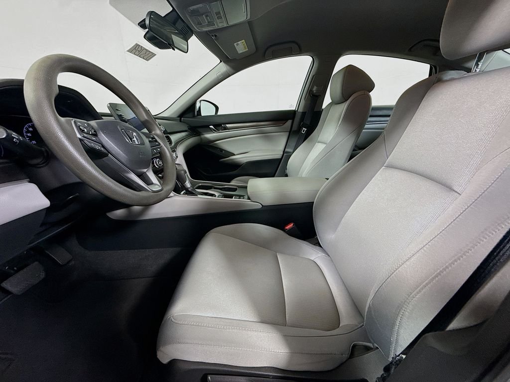Used 2020 Lunar Silver Metallic Honda LX image 20