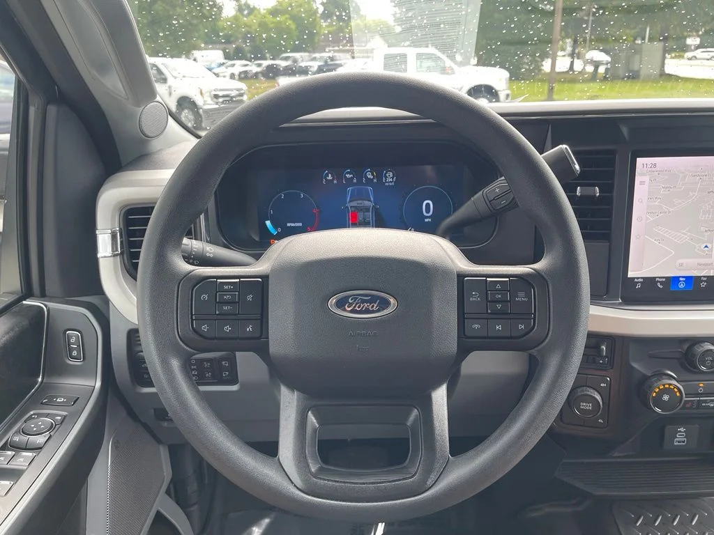 Used 2026 Agate Black Metallic Ford XLT image 18