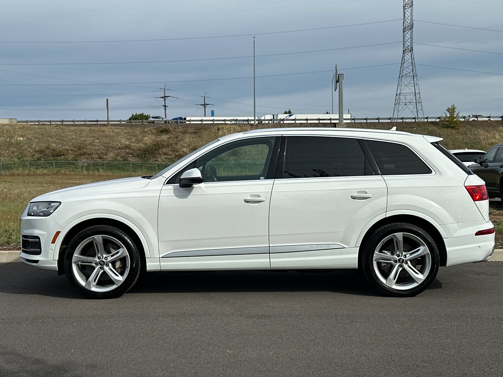 Used 2019  Audi 55 Prestige image 6