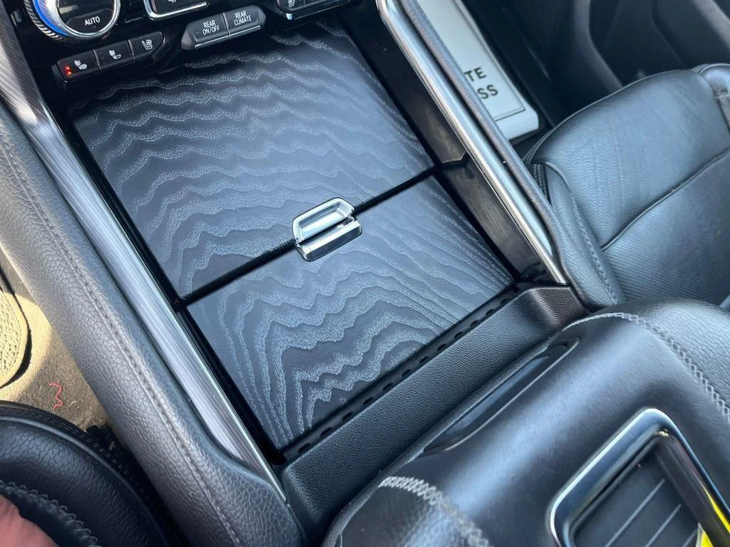 2023 GMC Yukon Denali - Photo 16