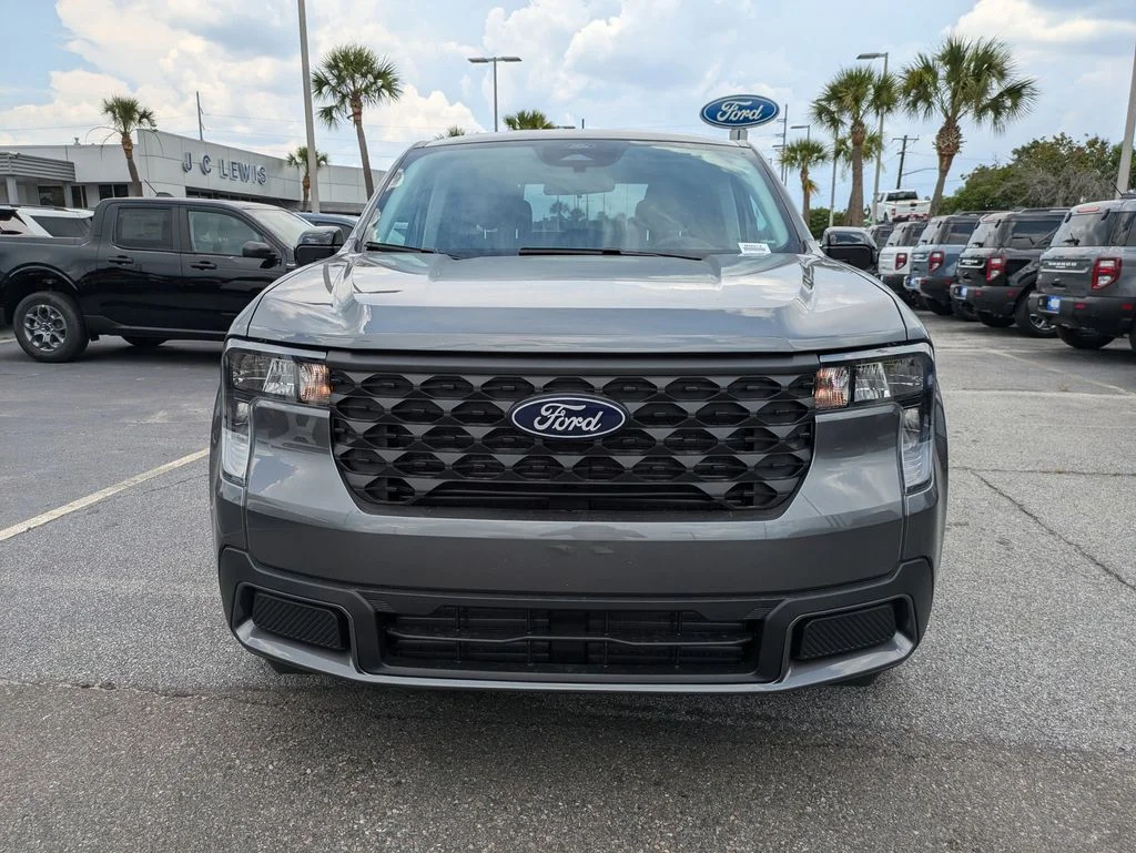 New 2026 Carbonized Gray Metallic Ford XLT image 9