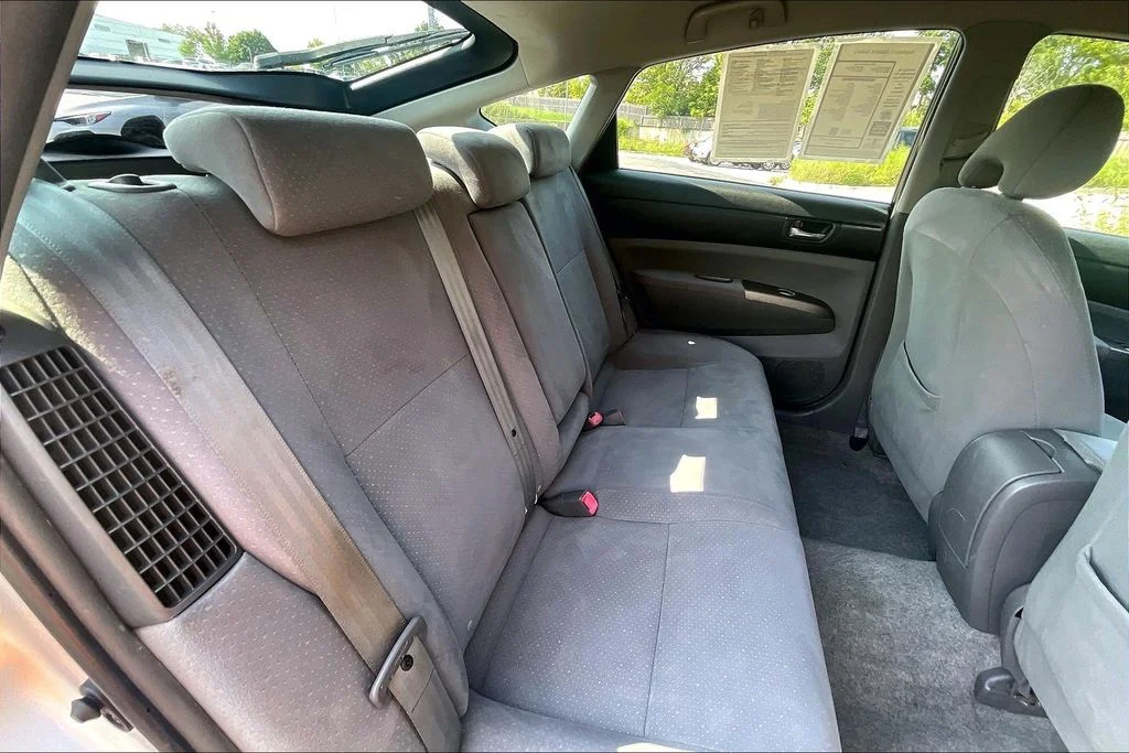 Used 2008 Silver Toyota Base image 26