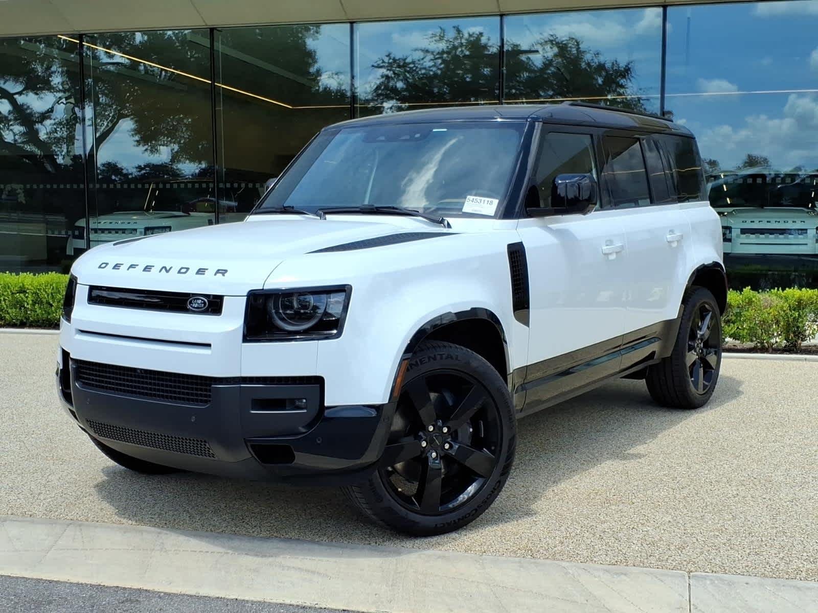 2026 Land Rover Defender 110 X-Dynamic SE