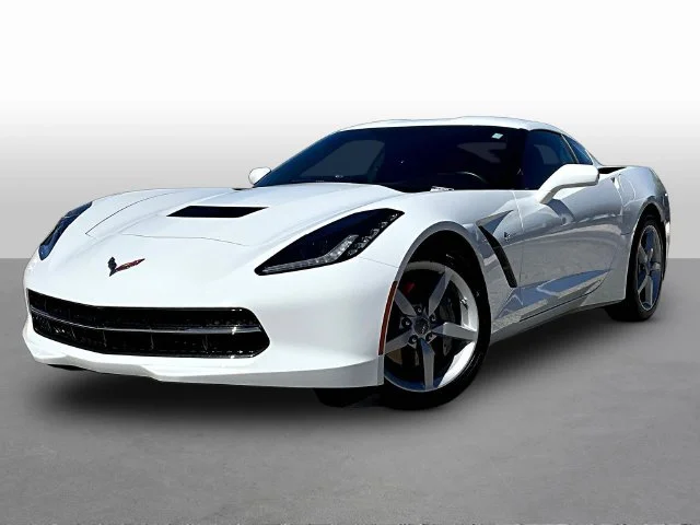 Used 2014 White Chevrolet Base image 3