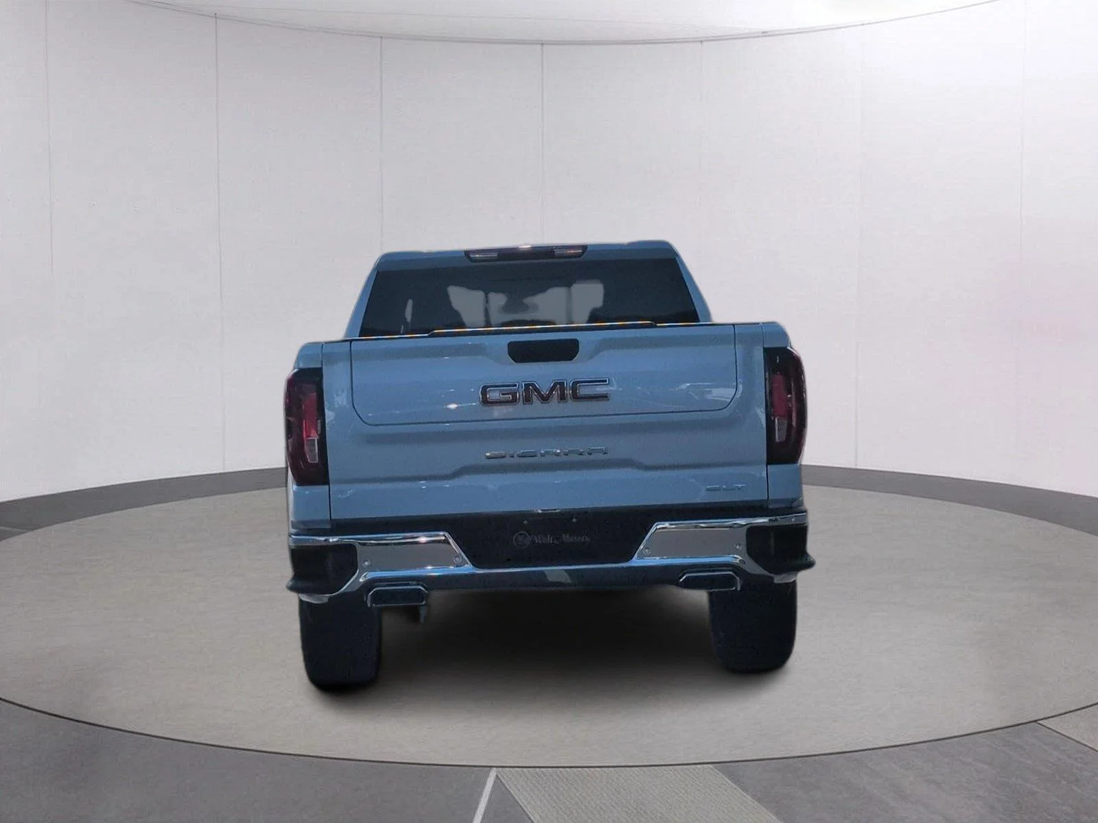 New 2026 Glacier White Tricoat GMC SLT image 4