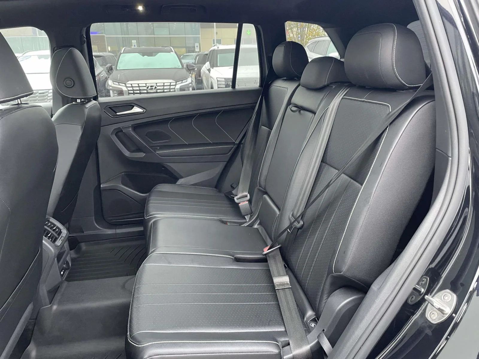 Used 2022 Deep Black Pearl Volkswagen SE R-Line Black image 3